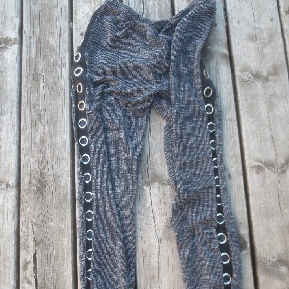 Rose Gal Gray Leggings Rock and Roll Styling with Grommet Rings - Large.